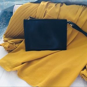 Vince Camuto Wristlet